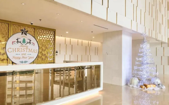 Gold Coast PIK Sea View Apartments by LongeSuites
