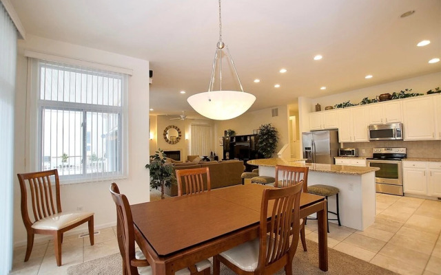 Oc713 7th St-1st Floor