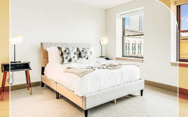 NUOVO - Center City Apartments