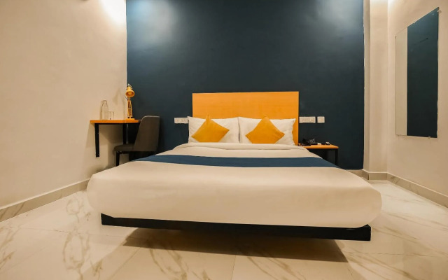 SilverKey Executive Stays 39656 Sector 7 Vrindavan Colony