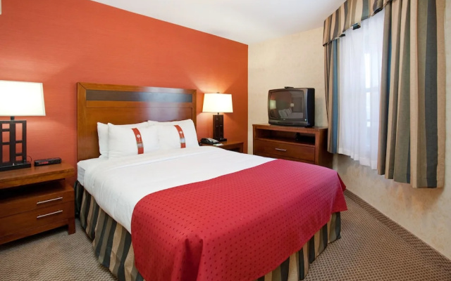 Holiday Inn Hotel & Suites Osoyoos
