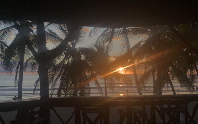 Gallina E Palo Beachfront Hotel