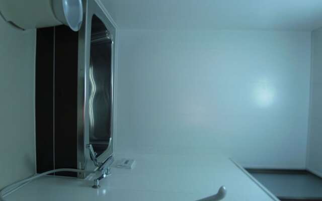 Kyomachiya Shijokarasuma-an