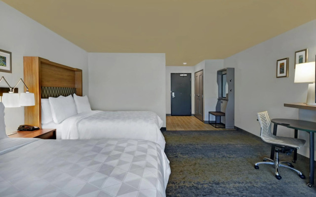 Holiday Inn Grand Rapids North - Walker by IHG