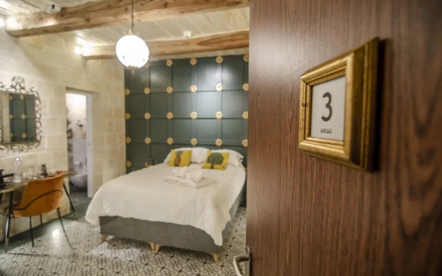 Senglea Suites