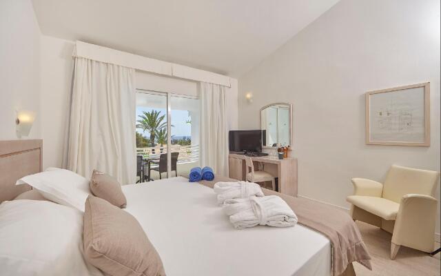 Prinsotel La Caleta Hotel And Apartments