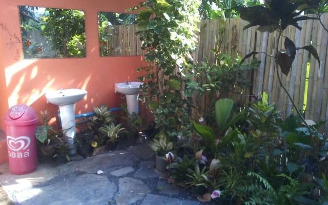 Lanta Sunny House