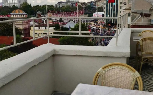 Triada Hotel Taksim