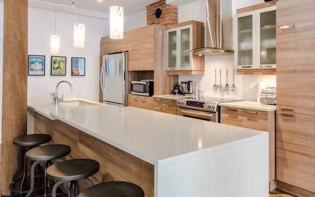 1861 Grand Loft in Old Port by Nuage