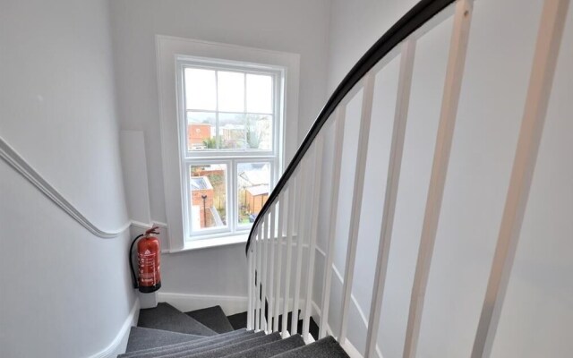Albion Street Serviced Apartments