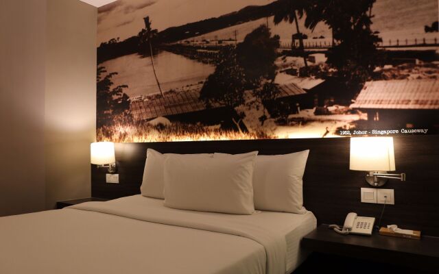 The Grand Jade Hotel