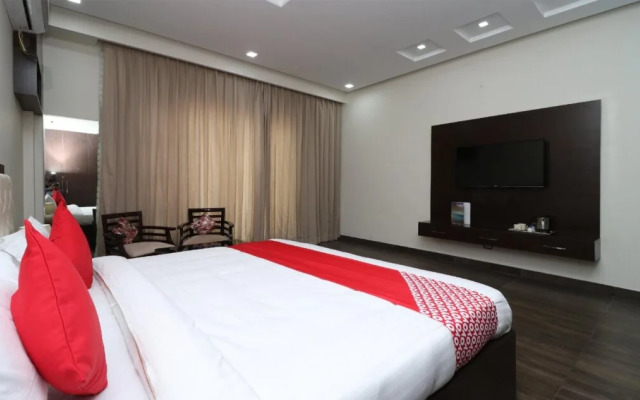 Happy Feet Guest By OYO Rooms