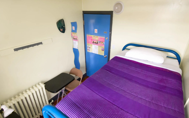 Ocean Island Inn Backpackers Suites - Hostel