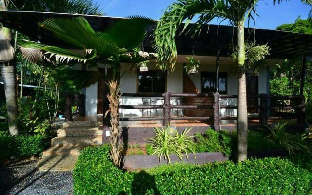 Ruenchan Resort at Saithai