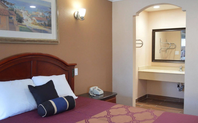Motel 6 Tustin, CA – Orange County