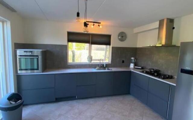 Luxurious Family Villa with swimmingpool big garden and jacuzzi