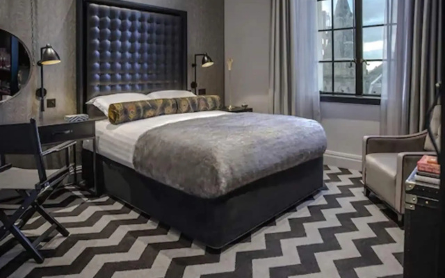 Hotel Gotham