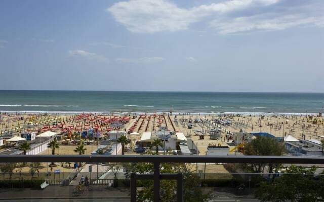 Ferretti Beach Hotel