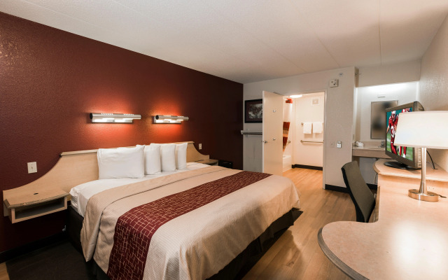 Red Roof Inn Chicago - Downers Grove