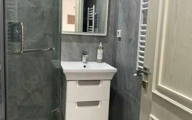 Charming 1-bed Apartment in Tunis, Close to Centre