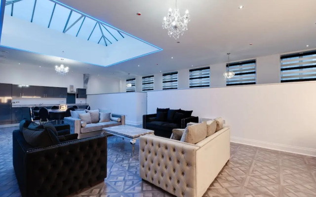 Temple Court Cavern Quarter Apartments