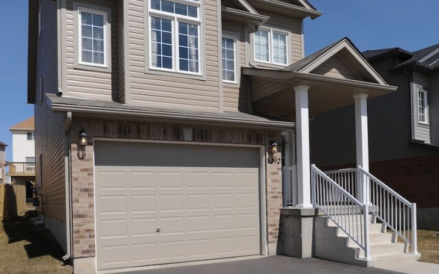 Boardwalk Homes - Vacation Homes & Executive Suites