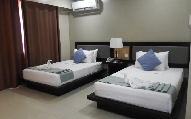 Tanza Oasis Hotel and Resort