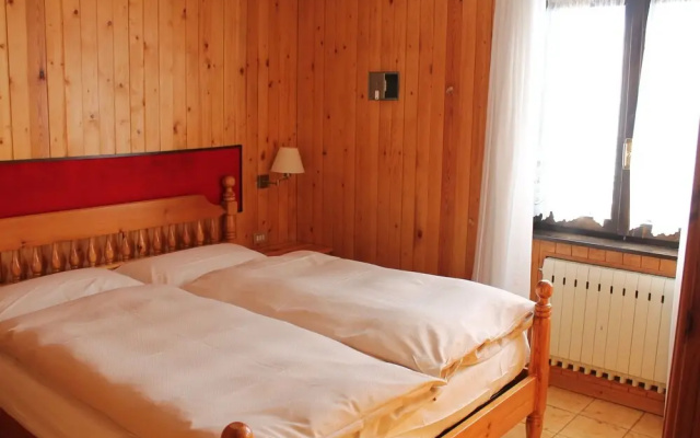 Quite House near Ski Slopes & Hiking Trails