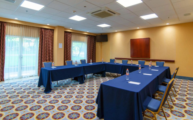 Holiday Inn Express Hotel & Suites Cuernavaca by IHG
