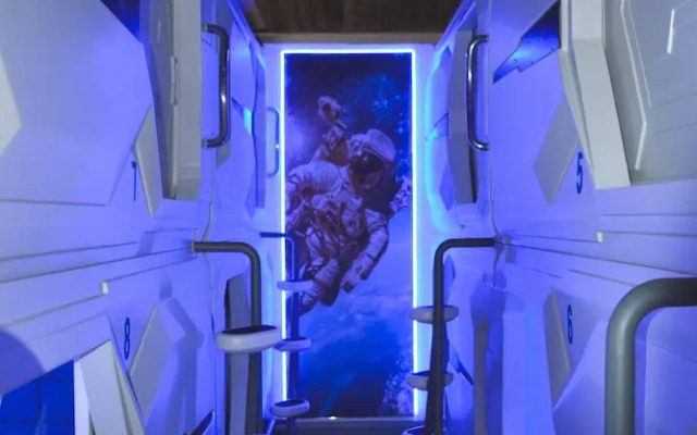 Cosmos capsule coworking hub London