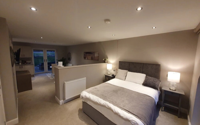 Stunning 1-bed Apartment in Peaceful Location!