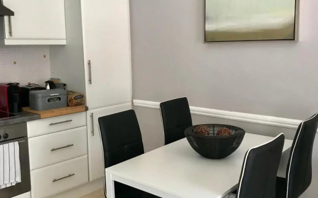City Centre Luxury Georgian-style Apt