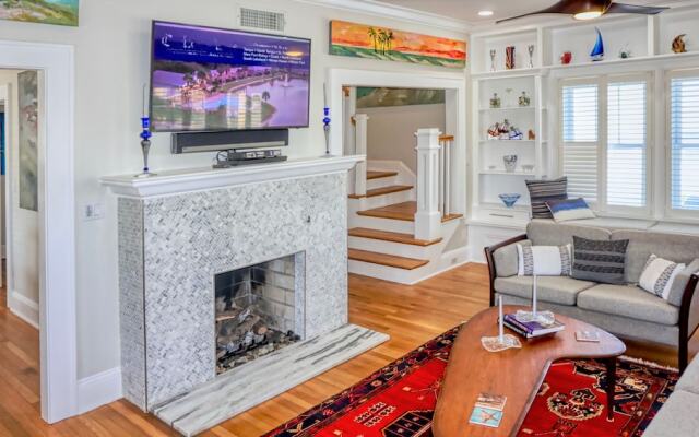 Key West Style Beachtown Estate by TechTravel