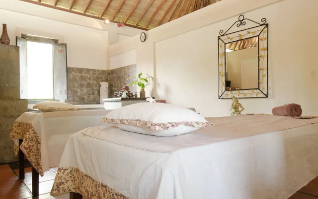Club Bali Family Suites @Legian Beach