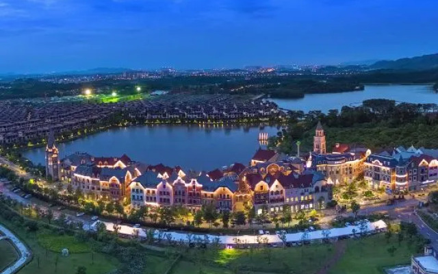 Midea Egret Lake Car Camp