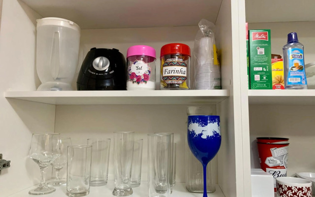 StayHere! Fique aqui! Apartamento 2/4 mobiliado no Costa Azul :-)