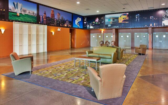 Holiday Inn Kansas City Airport by IHG
