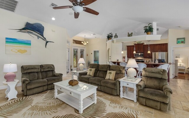 Villa Spain - Family Oasis in the Most Sought Area of Cape Coral