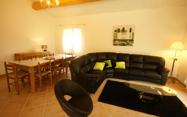 Luxurious Villa in Thueyts with Private Pool