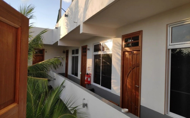 Five Coral Inn
