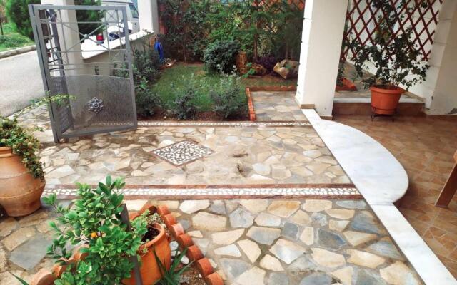 Apartment near the sea, Volos