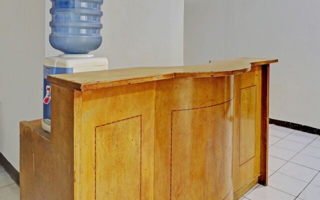 OYO Life 92685 Kost Arimbi