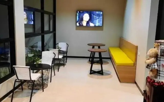 Phoenix Living