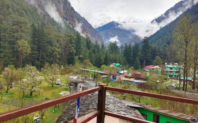 The Royal Orchard Kasol