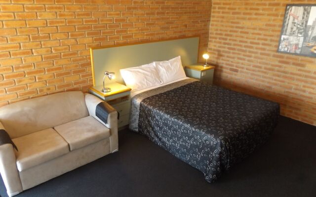 Mulwala Paradise Palms Motel