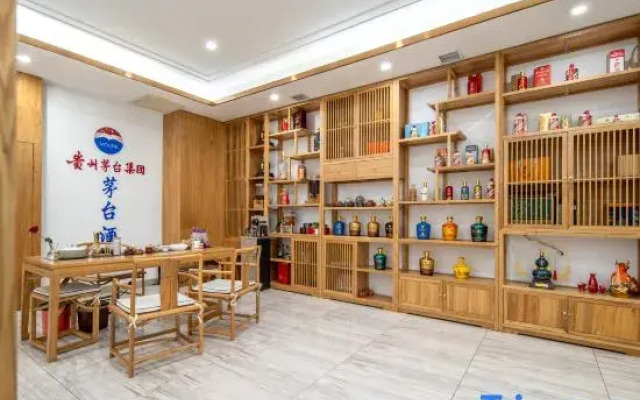 Xiongan Henseng Hotel (Xiong'an New District Baiyangdian High-speed Railway Station)