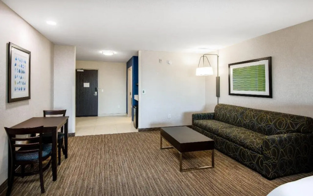Holiday Inn Express & Suites Yuma by IHG