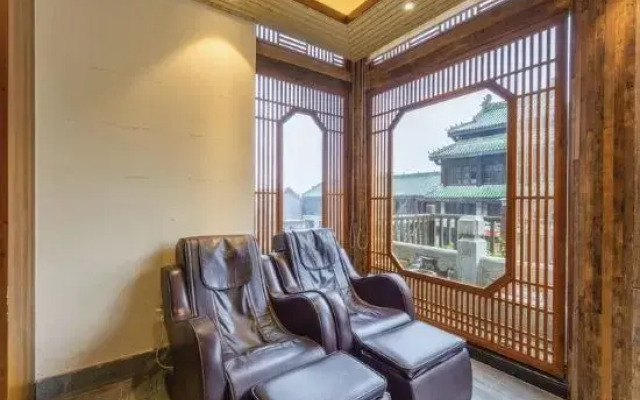 Tai Chi Courtyard