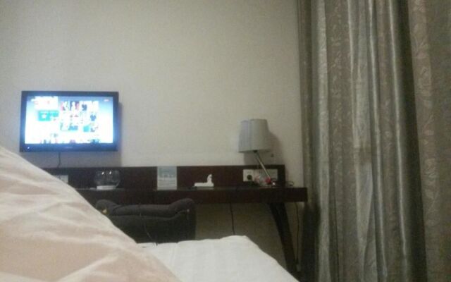 Chaohu City Home Hotel
