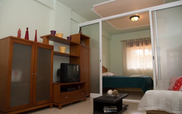 A10 - Windmill Park 1 Bed With Pool